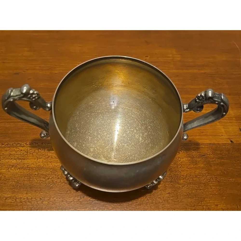 Vintage Leonard Cream and sugar with lid Silver‎ plated footed victorian